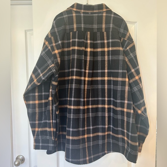 EUC Carhartt Youngstown Waffle Thermal-Lined
Flannel Plaid Shirt Jacket - Picture 2 of 6